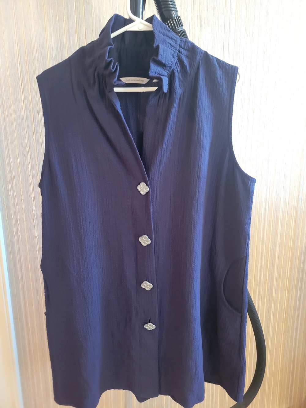 Soft Surroundings Navy Ruffle Neck Sleeveless Button-Front Tunic Top Large